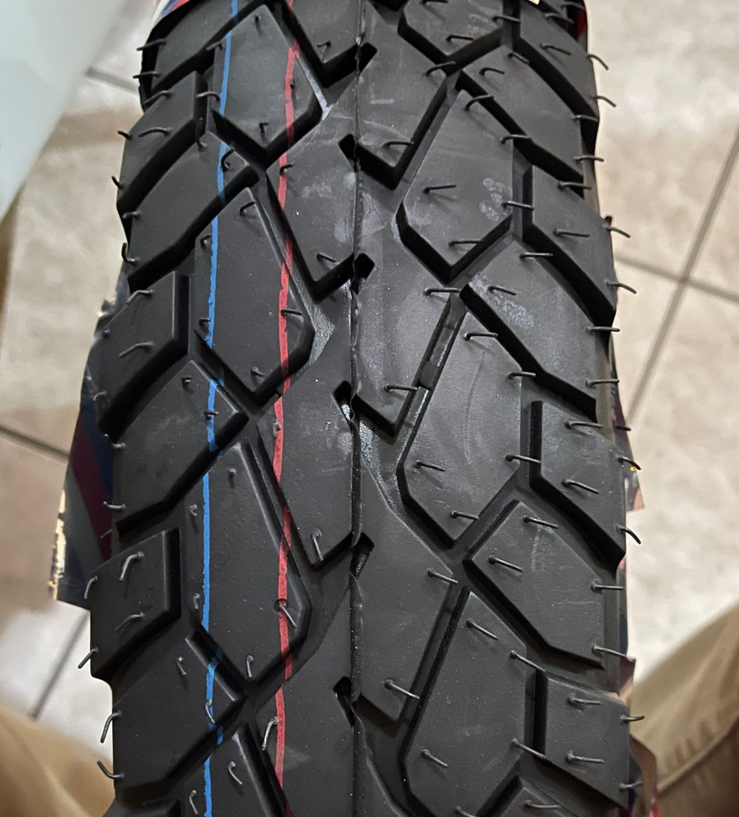LLANTA 17/ 110/70-17 MICHELIN RADIAL