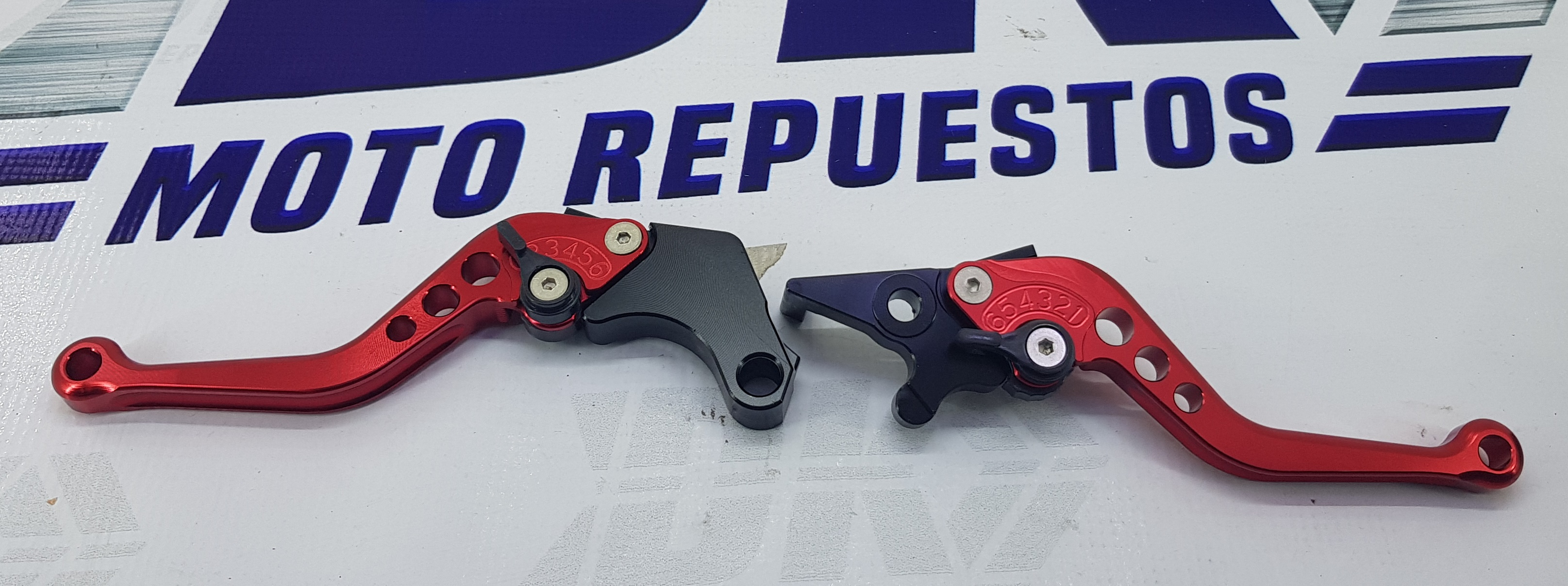 MANECILLAS RACING PAR 001