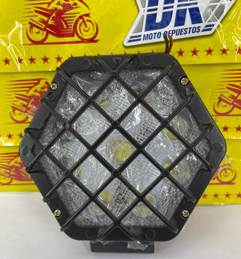 NEBLINERA HEXAGONAL NEGRA 3x3 12-36V DE ALUMINIO