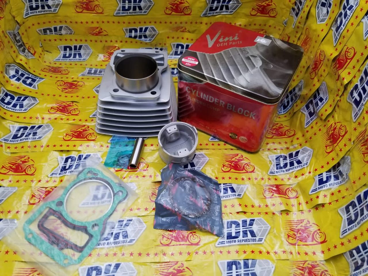 CILINDRO KIT CON EMPAQUES Y SELLOS KMF ZX-200L (MOTOR DE VARILLA) (200C