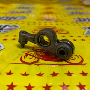 BALANCIN/ BRAZO IMPULSOR DE VALVULAS  BOXER 100 KS 2009