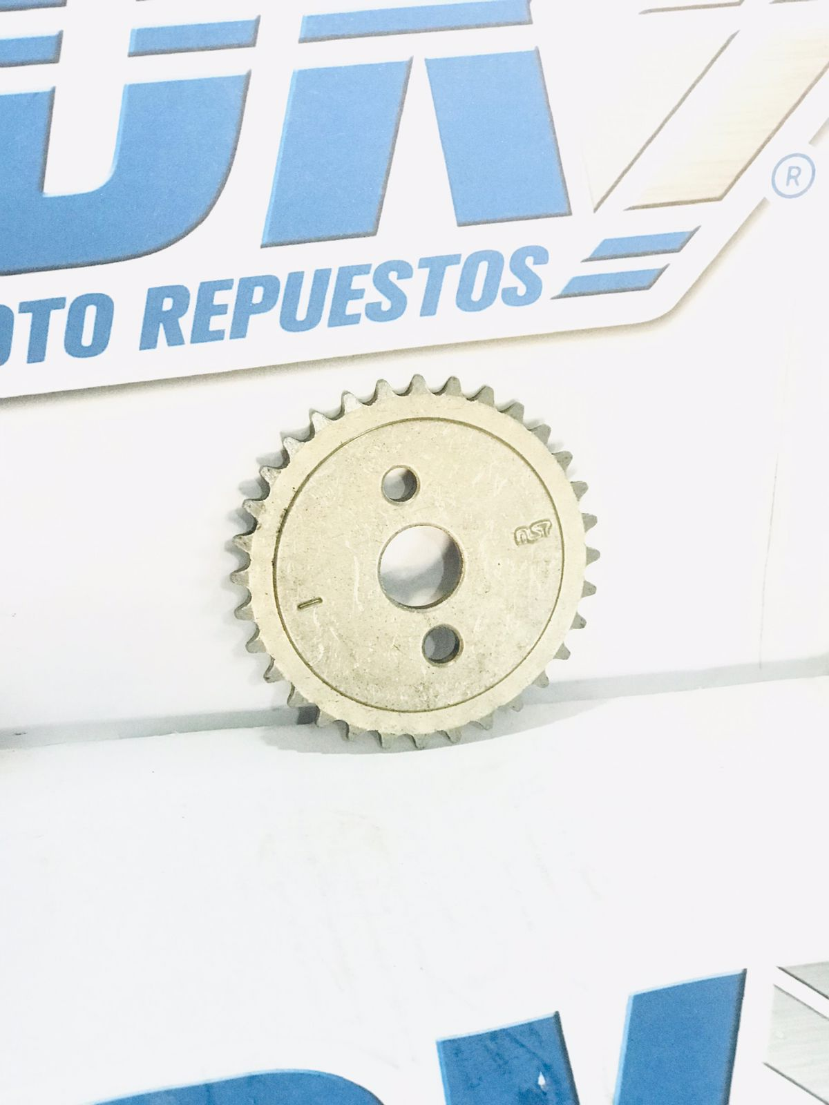 ENGRANAJE DE CADENA DE LEVA RE205/175