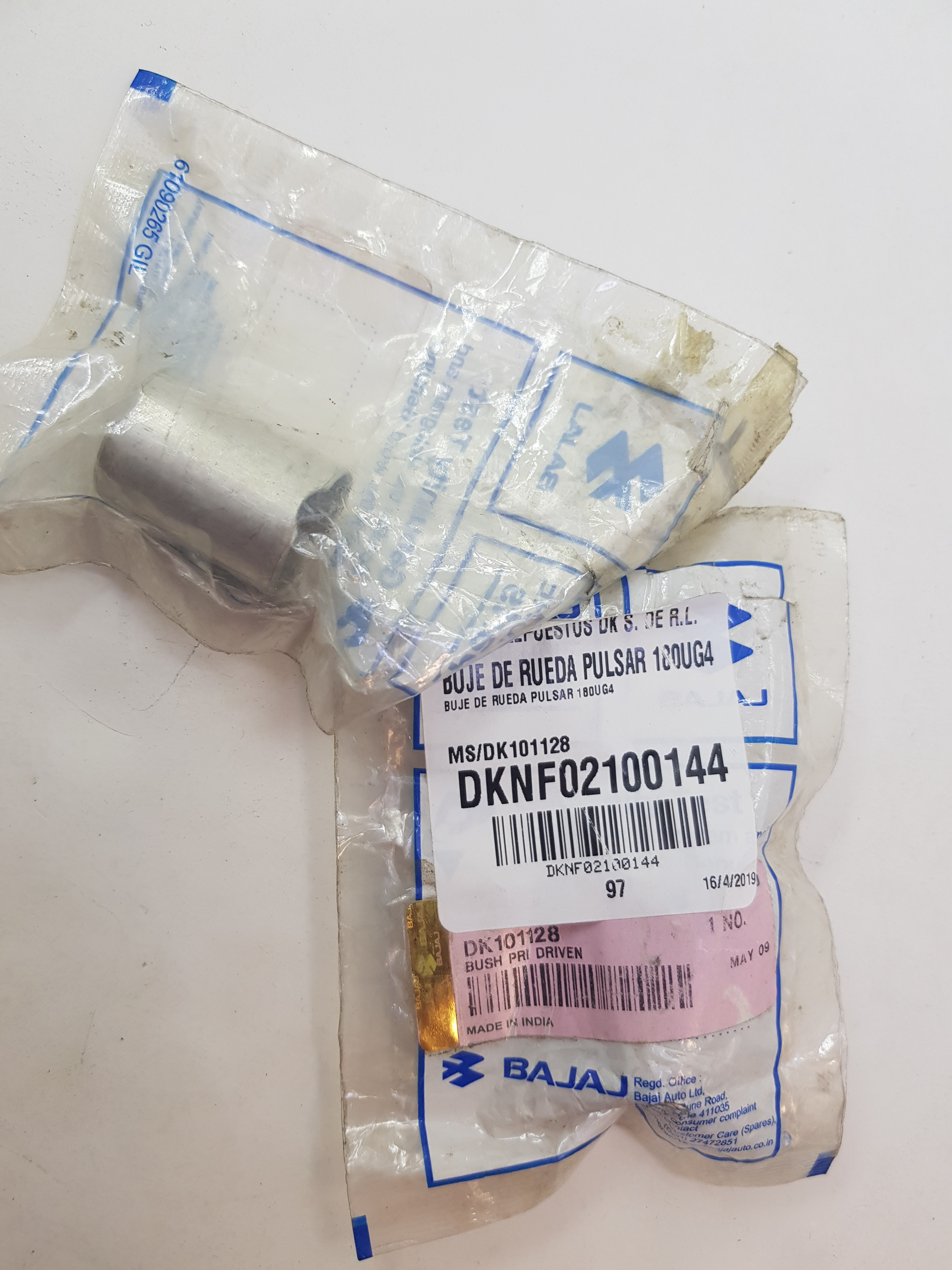 BUJE DE RUEDA PZA PULSAR 180UG4