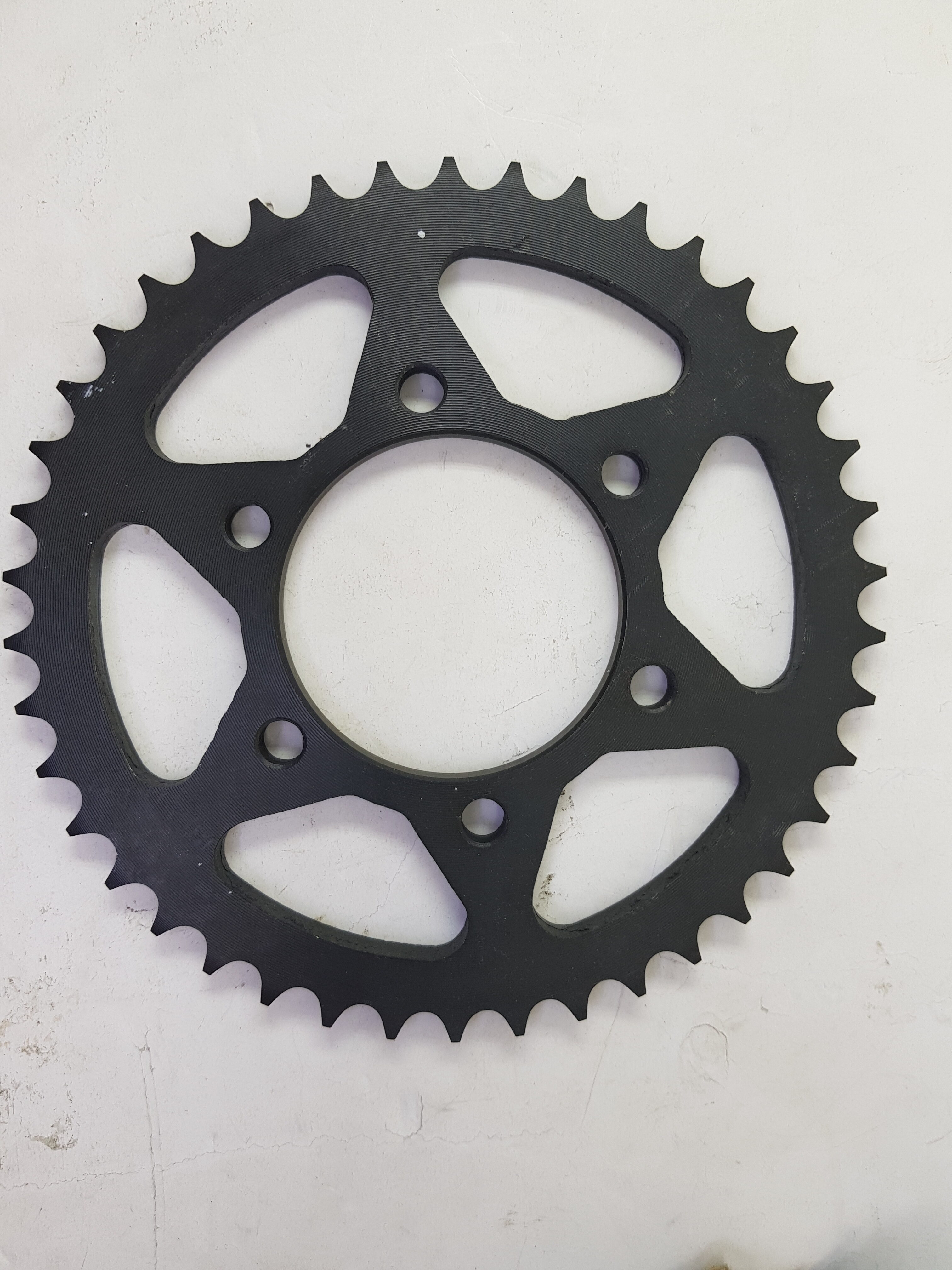 SPROCKET TRASERO PZA PULSAR 220 F 2010
