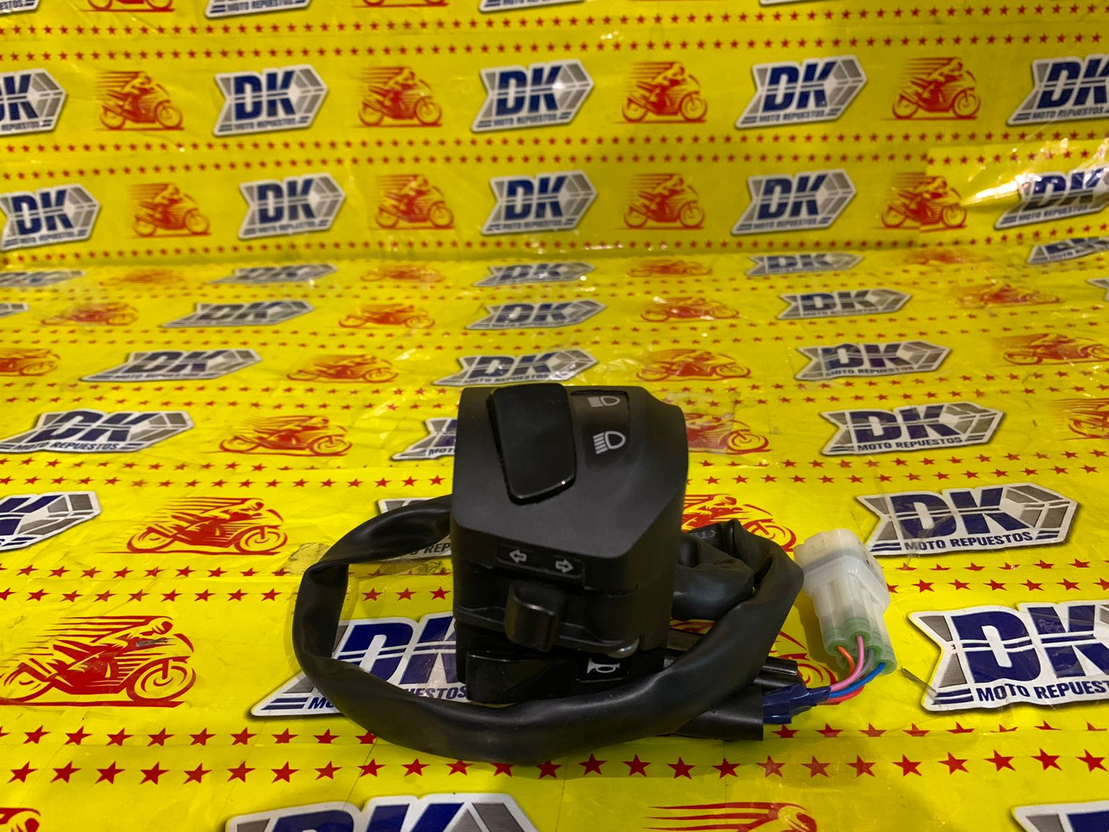 CONTROL DE MANDO DERECHO PULSAR 220