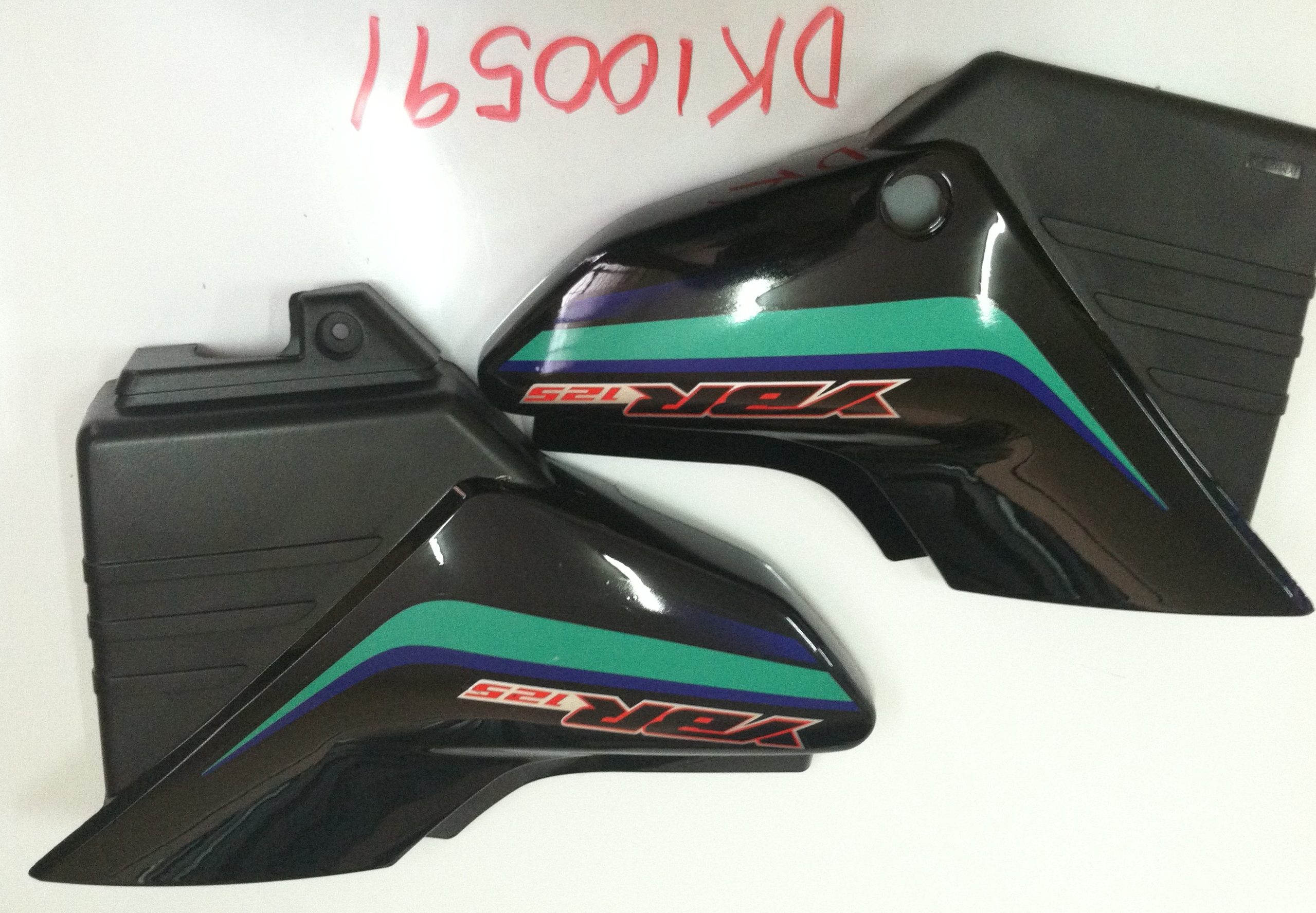 CUBIERTA LAT YBR125 NEGRO PAR