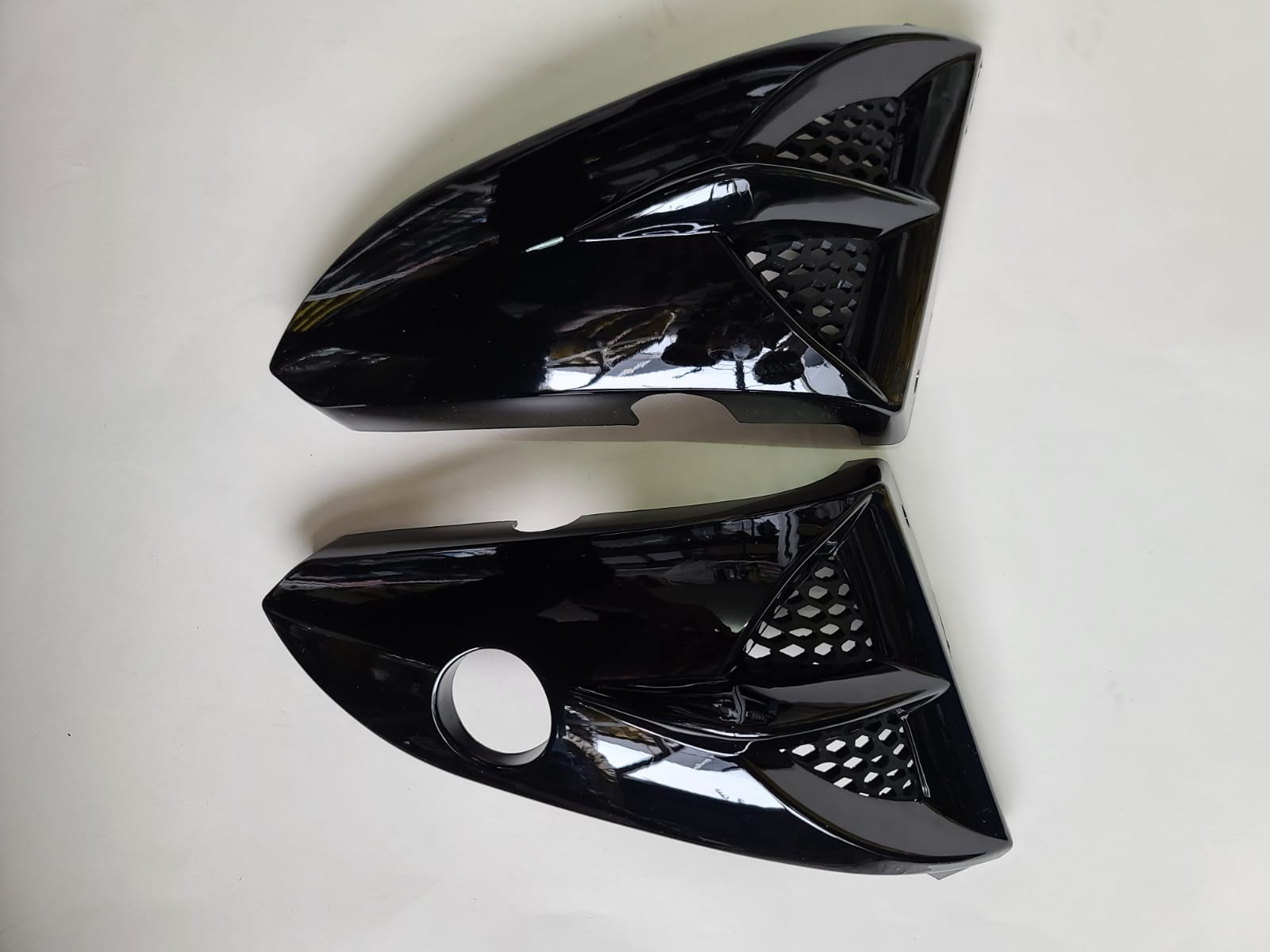 CUBIERTA TANQUE YBR125G NEGRO