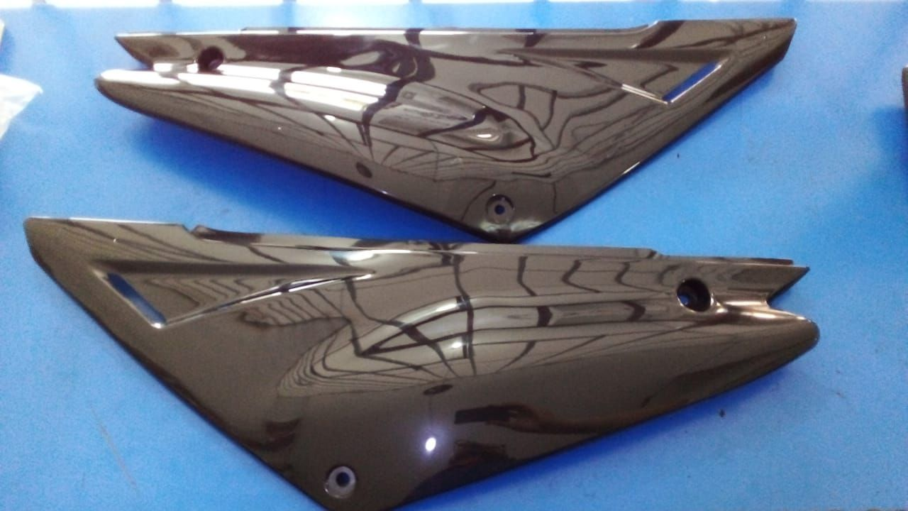 CUBIERTA LAT KMF/GXT200 NEGRO