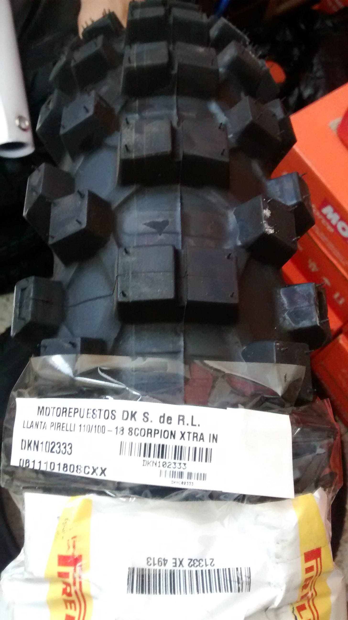LLANTA 18/ 110/100-18 PIRELLI SCORPION XTRA IN