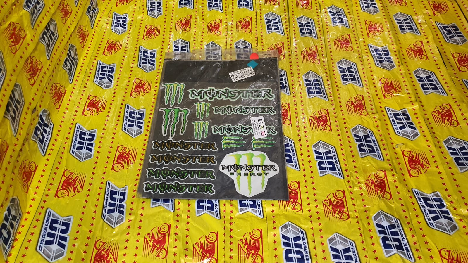 CALCOMONIA MONSTER REFLECTIVA 26X24CM