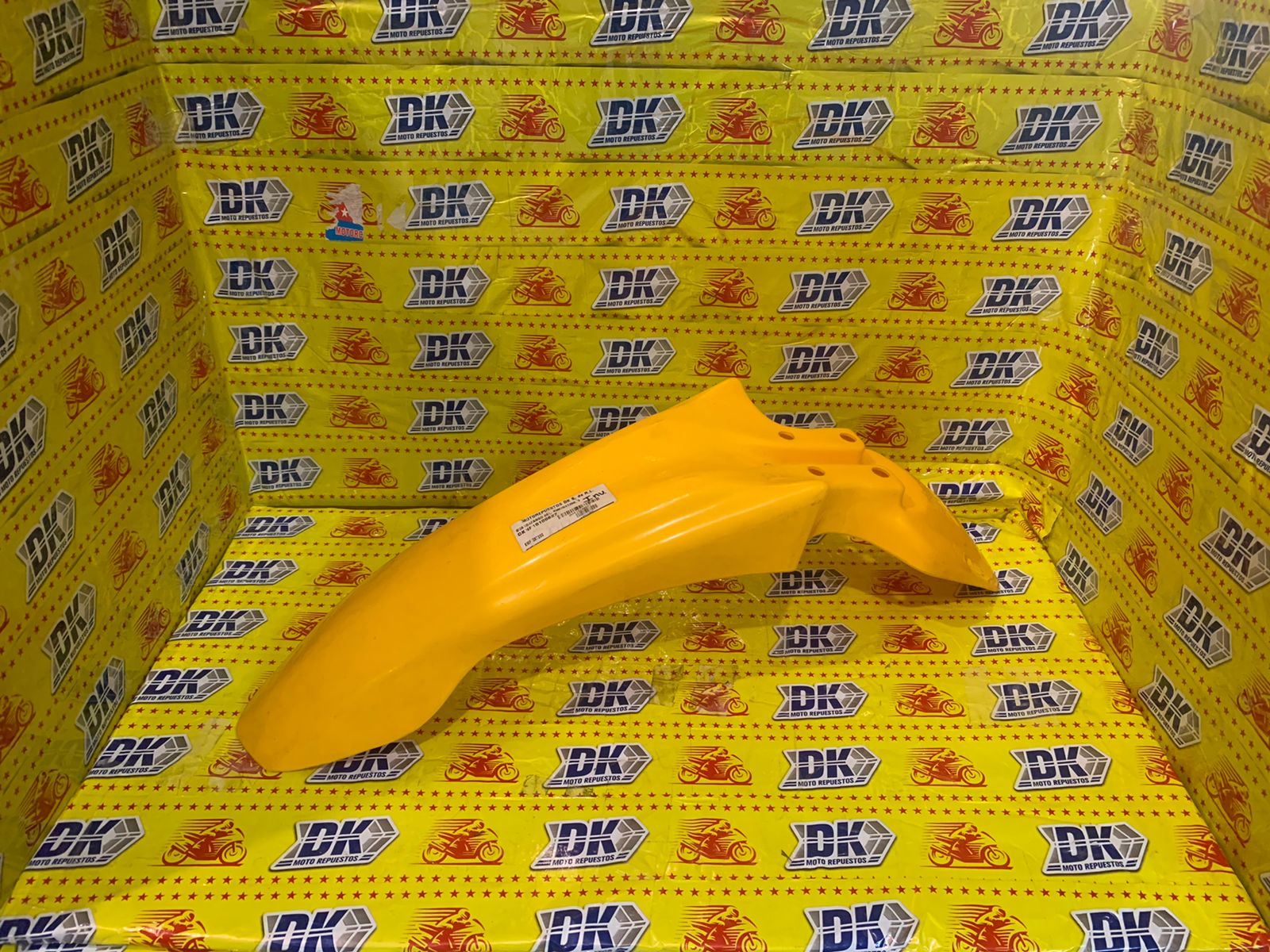 GUARDAFANGO DELANTERO KMF/GXT200 3 HOYOS AMARILLO