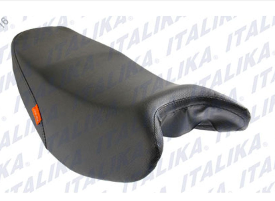 ASIENTO NEGRO ETIQUETA NARANJA