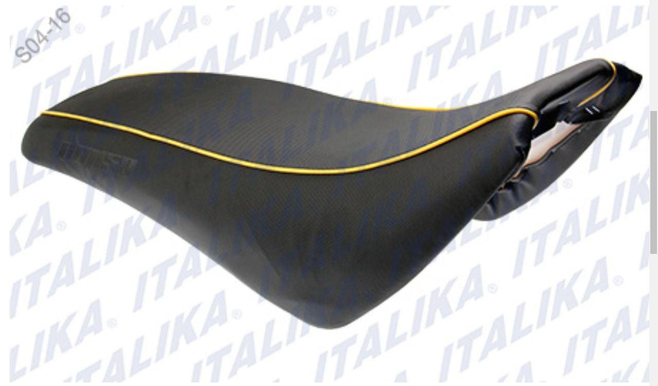 ASIENTO NEGRO LINEA AMARILLA